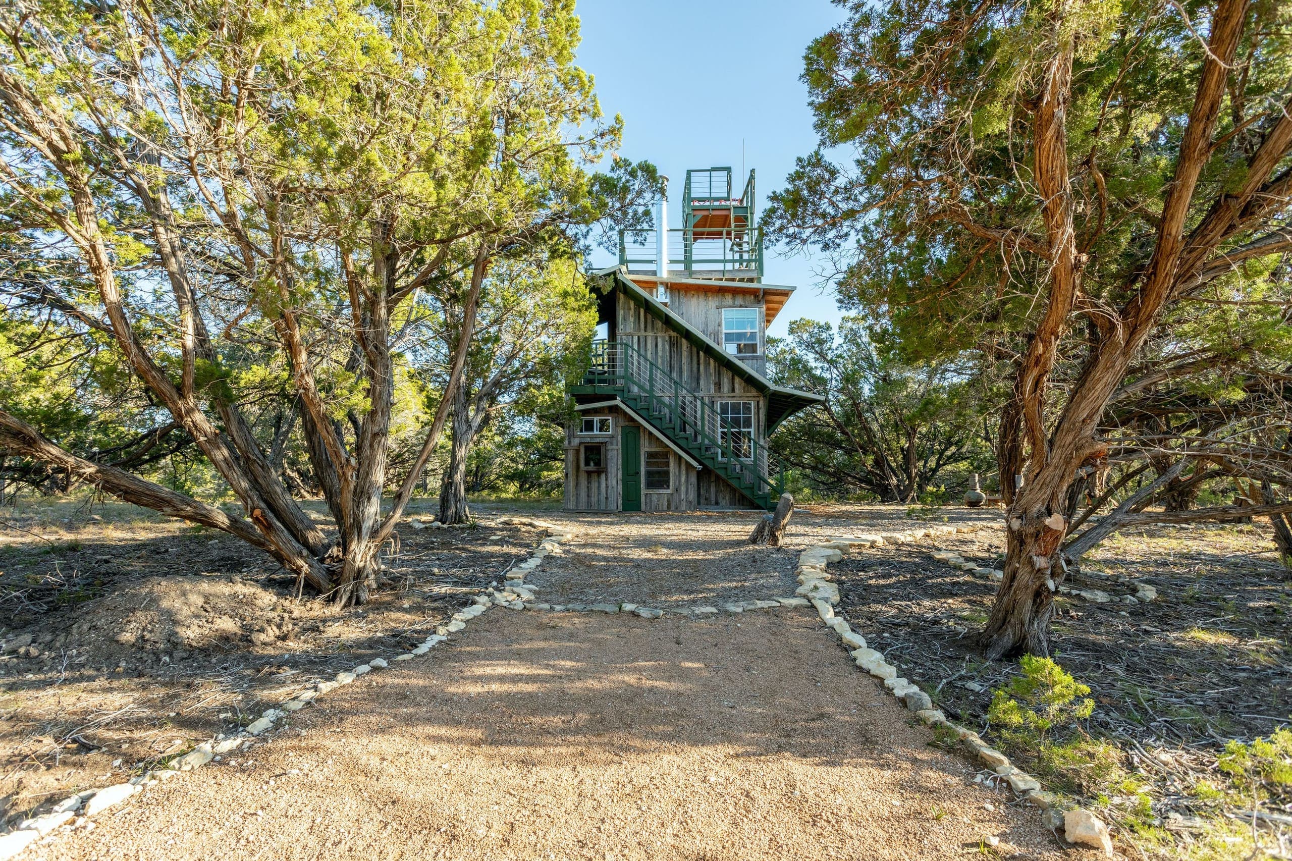 Hill Country Nature Retreat — The Treehouse — photo 4
